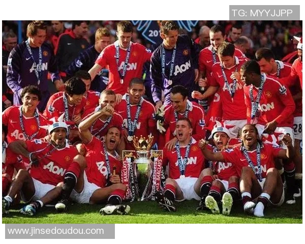 曼联与多特蒙德激战在即球迷期待精彩对决与历史交锋 曼联与多特蒙德激战在即球迷期待精彩对决与历史交锋